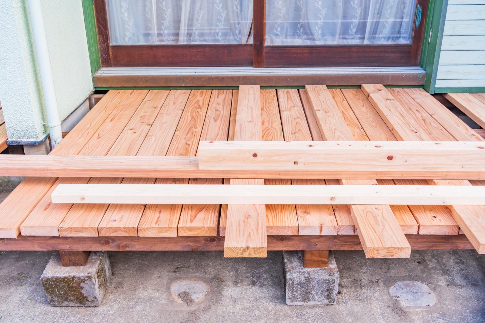 木材防腐処理を行った木材は屋外でも使用できます